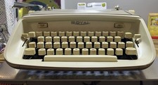 Vintage royal safari for sale  Waterloo