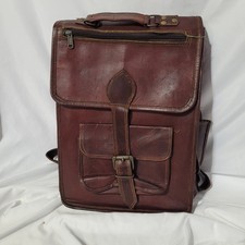 Bolsa Mochila de Couro - Pesada, Couro Avermelhado - Interior de Lona, Fivela / Snap comprar usado Bolsa Mochila de Couro - Pesada, Couro Avermelhado - Interior de Lona, Fivela / Snap comprar usado  Enviando para Brazil