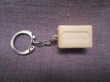 Porte clefs publicitaire d'occasion  Champs-sur-Marne