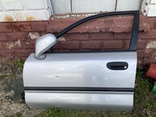 Mitsubishi Carisma Drzwi Przednie Prawe na sprzedaż  PL