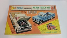 Pickup Ford F-100 1960 escala 1/25 AMT com reboque modelo 3 em 1 comprar usado  Enviando para Brazil