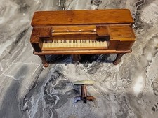 Antigo Piano Miniatura para Casa de Bonecas Feito à Mão com Banco WALNUT comprar usado  Enviando para Brazil