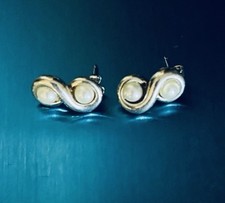 Tiffany infinity pearls for sale  San Leandro
