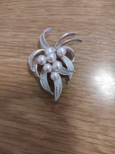 Spilla silver bianco usato  Cinisello Balsamo