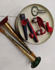 Instrumentos musicais infantis vintage buzinas de desfile de bateria + comprar usado Instrumentos musicais infantis vintage buzinas de desfile de bateria + comprar usado  Enviando para Brazil