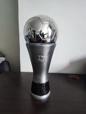 Réplique trophée fifa d'occasion  Issy-les-Moulineaux