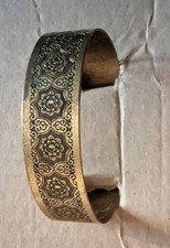 Armreif fein verziert gebraucht kaufen Armreif fein verziert gebraucht kaufen  Eggolsheim
