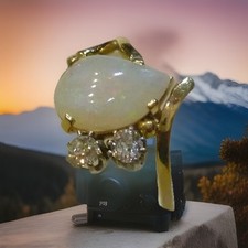 Bague opale blanche d'occasion Bague opale blanche d'occasion  Expédié en France