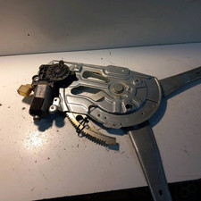 Alzacristalli elettrici anteri usato  Volpago del Montello
