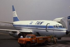 Slide colorido original 35mm da TAN Boeing 737-2A3 HR-TNR na MEX em 1978 comprar usado  Enviando para Brazil