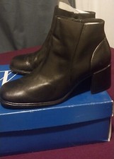 Women white mt. for sale  Saint Louis