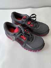 Tênis Nike Dual Fusion ST2 acabamento cinza/rosa baixo tamanho 7.5 comprar usado  Enviando para Brazil