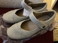 Softlites beige shoes for sale  BATH