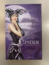 Marissa meyer cinder. usato  Milano