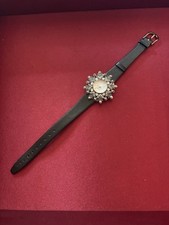 Antigo Relógio Feminino Avon Strass Pulseira de Couro Preto Precisa de Bateria  , usado comprar usado  Enviando para Brazil