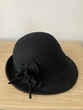 Black felt hat for sale  SOUTHAM