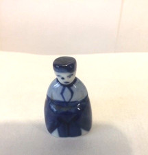 Figura de cerámica de niño holandés azul y blanco vintage segunda mano  Embacar hacia Mexico
