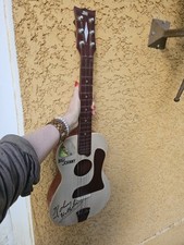 Johnny hallyday guitare d'occasion  Marseille II