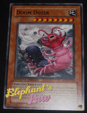Yugioh doom dozer usato  Fano