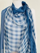Usado, Xale Agnona 100% seda chiffon azul cadete com branco 52” x 52” comprar usado  Enviando para Brazil