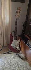 Guitarra Electrica Squier Stratocaster - Excelente estado Con Amplificador comprar usado  Enviando para Brazil