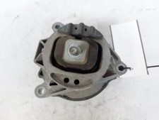 685941201 supporto motore usato  Torre del Greco