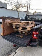 Wooden pallets easy for sale  Pelham