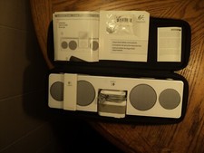 Estação de carregamento de alto-falante compacto Logitech Pure-Fi Anywhere sem S-00001 e estojo + comprar usado  Enviando para Brazil