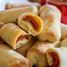 Rolos de pepperoni 1 dúzia com queijo mussarela comprar usado  Enviando para Brazil