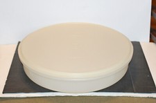 Tupperware round pie for sale  North Little Rock