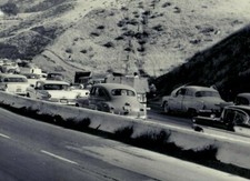 Usado, Traffic Jam Grapevine Route 99 Cal 1957 Ford '58 Chevy 40s foto de carros 1960 8x10 comprar usado  Enviando para Brazil