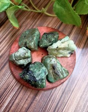 Natural raw emerald for sale  Jamaica