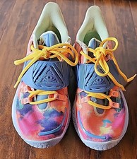 Usado, Tênis Nike Kyrie Irving Low 3 Harmony Tie-Dye rosa tamanho 8 modelo CJ1286-600 comprar usado  Enviando para Brazil