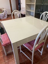 Tavolo quadrato con usato  Monte San Pietro