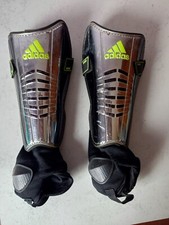 Adidas protège tibias d'occasion  Porcelette