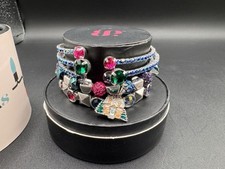 Conjunto de 3 pulseiras empilháveis multicoloridas Bomb Party Holiday Stack Make It Festive comprar usado  Enviando para Brazil