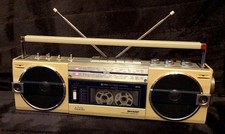Sharp radio stereo usato  Aprilia