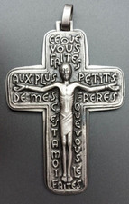 Impressionnante croix pectoral d'occasion  Houilles