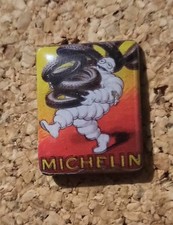 Pin bonhomme michelin d'occasion  France