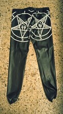 Faux leather pants usato  Camerano