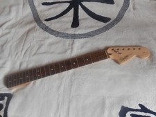 Squier stratocatert neck d'occasion  Valenciennes