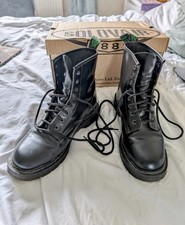 Solovair shine black for sale  WARRINGTON
