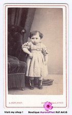 Jeune enfant pose d'occasion  Chaumont