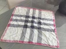 Foulard burberry 100 d'occasion  Andeville