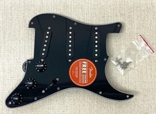 Pickguard Fender Squier Strat SSS 11 furos preto carregado com conjunto de captadores PARAFUSOS comprar usado  Enviando para Brazil