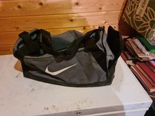 Nike duffle bag for sale Nike duffle bag for sale  HORSHAM
