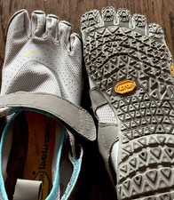 Vibram fivefingers n.38 usato  Foggia