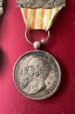 Vendo medaglia vittorio usato  Sarnano