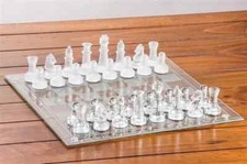 Chess elegant glass for sale  ABERTILLERY