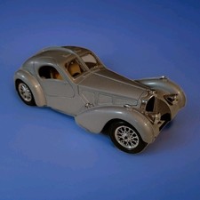 Modellino auto bugatti usato  Ascoli Piceno